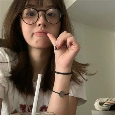 佳人送我置山巅